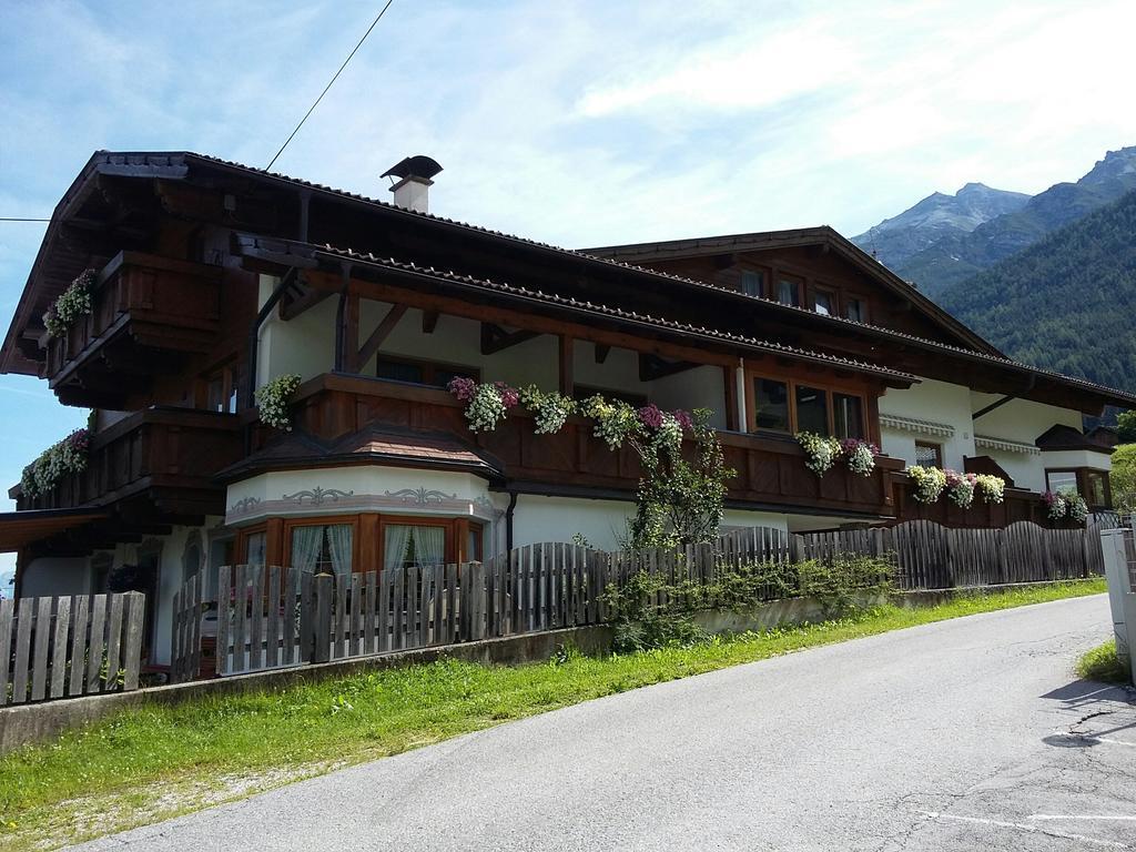 Haus Pinnistor Neustift im Stubaital Bagian luar foto